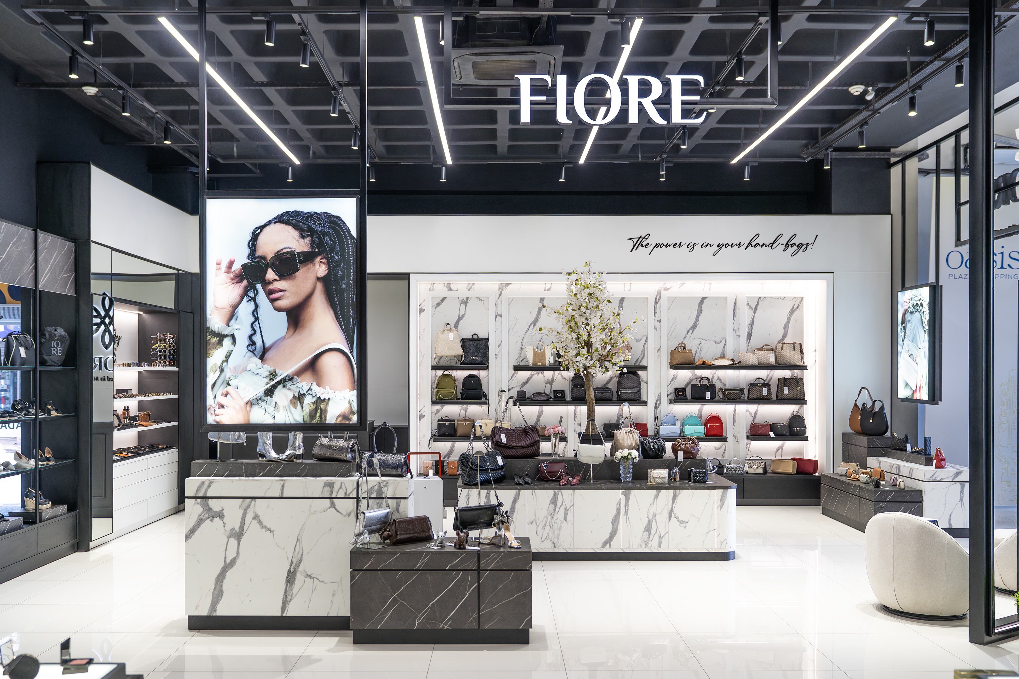 Fiore Oasis interior